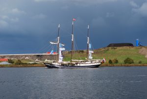 Op het Noordzee kanaal